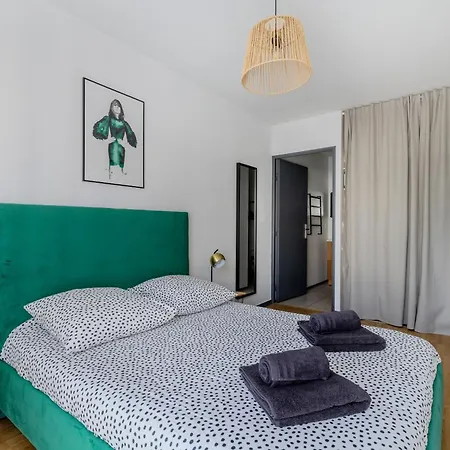 Apartamento L'ecrin D'emeraude - Parking -airport 15min Mérignac